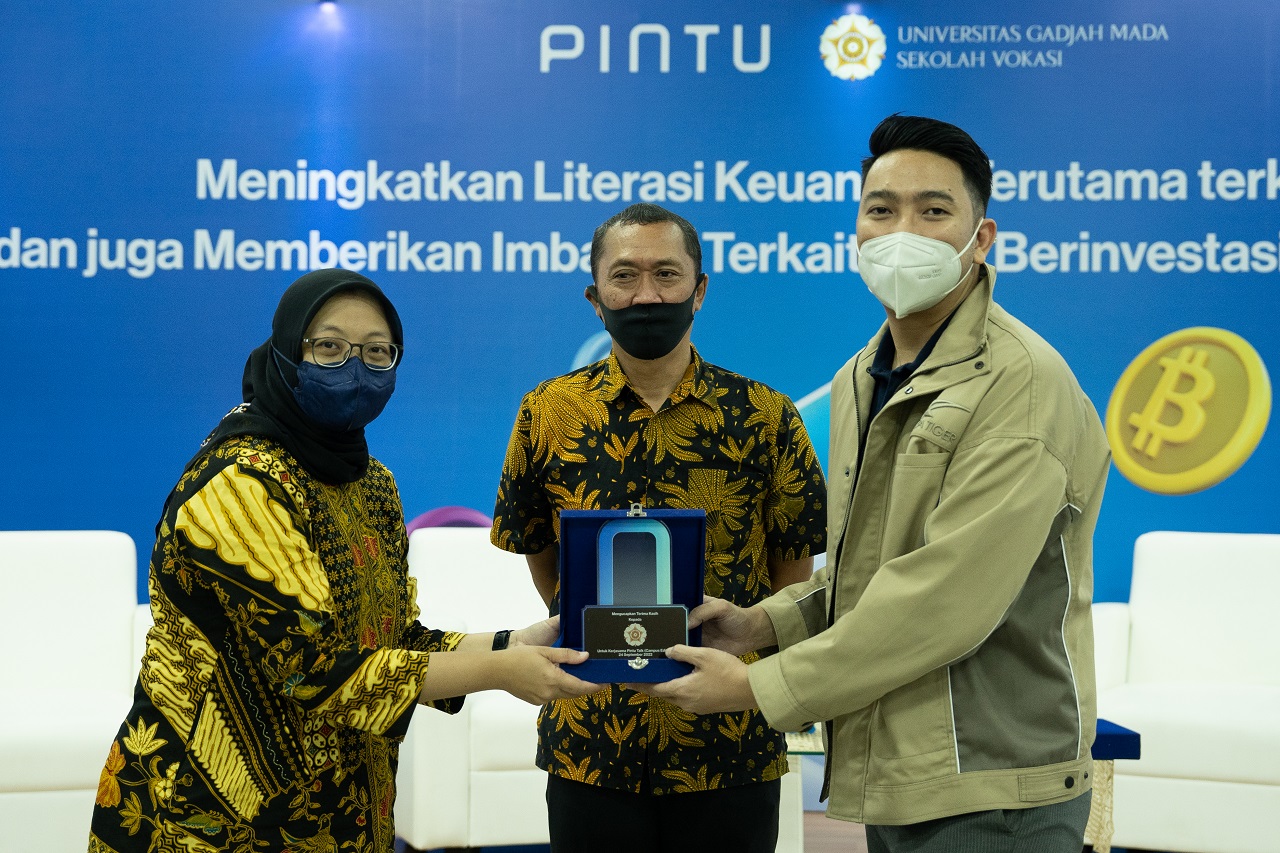 PINTU Dan Bappebti Edukasi Crypto Di Vokasi UGM Yogyakarta | Coinvestasi